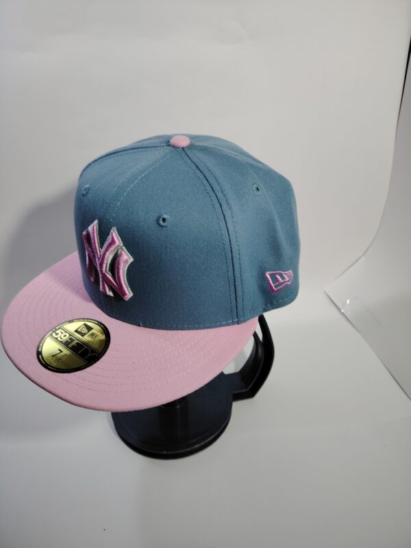 NewEra NY Rosa 59fifty 7 1/4 - Imagen 3