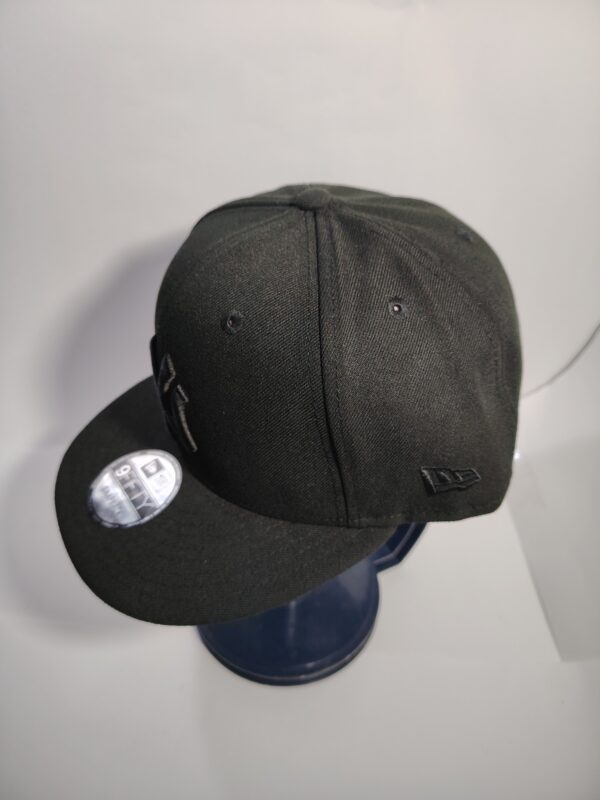 NewEra NY Negra 9fifty - Imagen 3